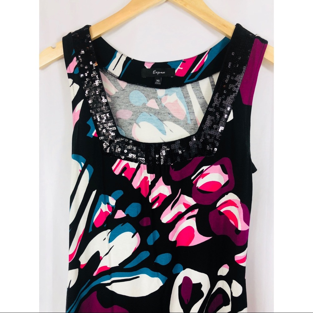 Express Geometric Top - Picture 5 of 6